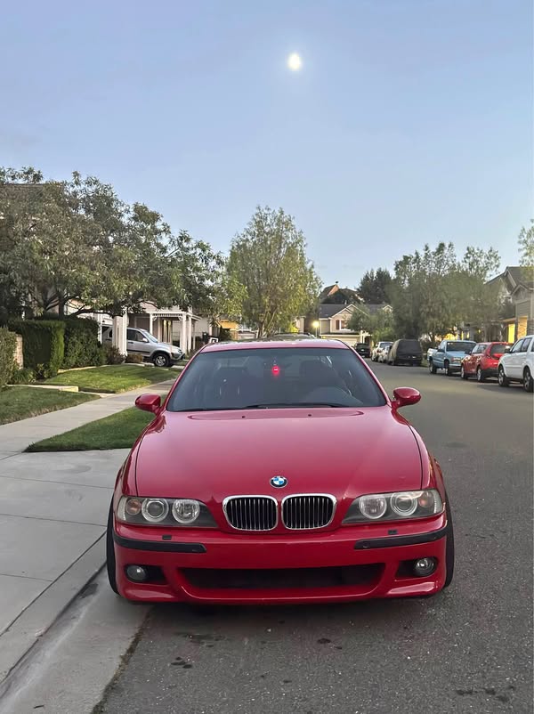 2001 BMW M5