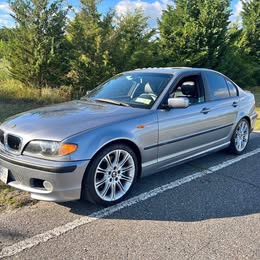 2005 BMW 330i ZHP