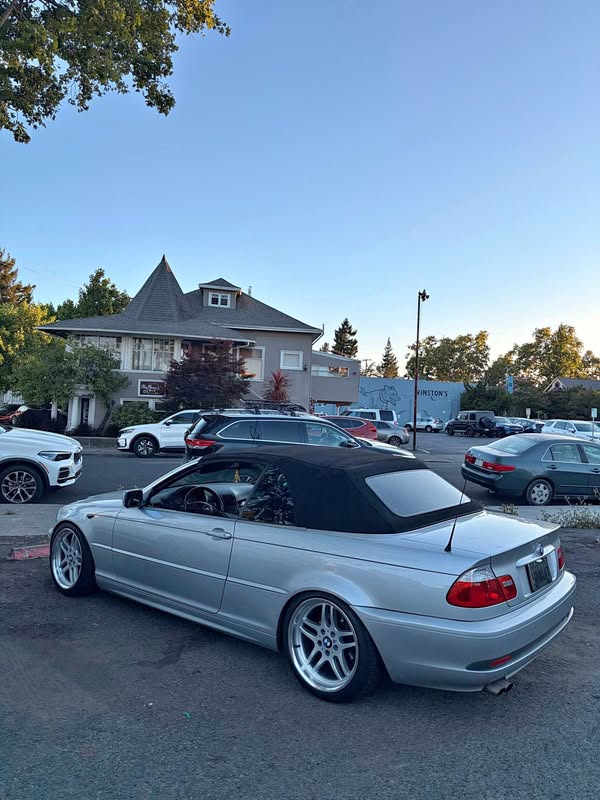 2005 BMW 3 Series - 325Ci Coupe 2D