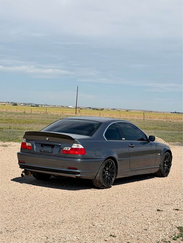 2002 BMW 3 Series - 325Ci Coupe 2D