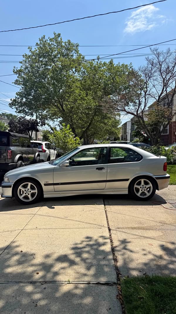 1999 BMW 3 Series - 318ti Hatchback Coupe 2D