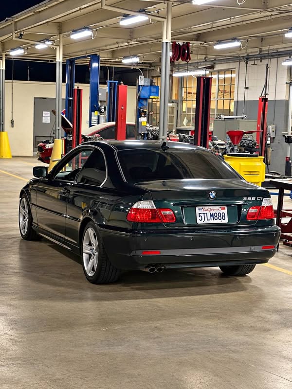 2004 BMW 3 Series - 325Ci Coupe 2D