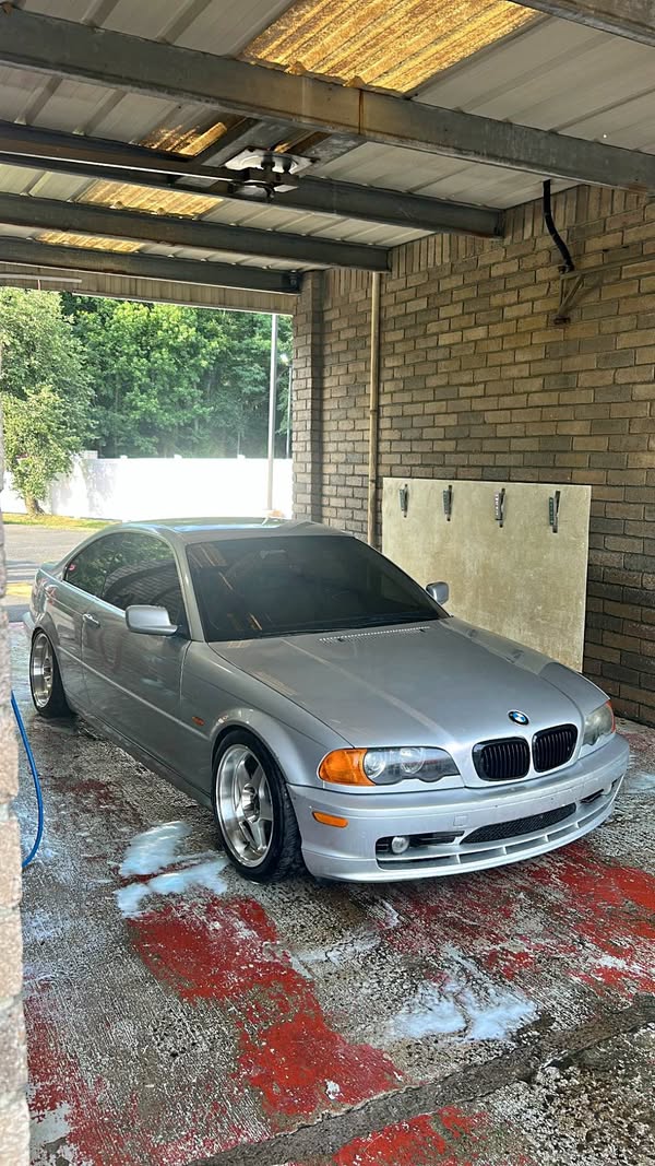 2001 BMW 3 Series - 325Ci Coupe 2D