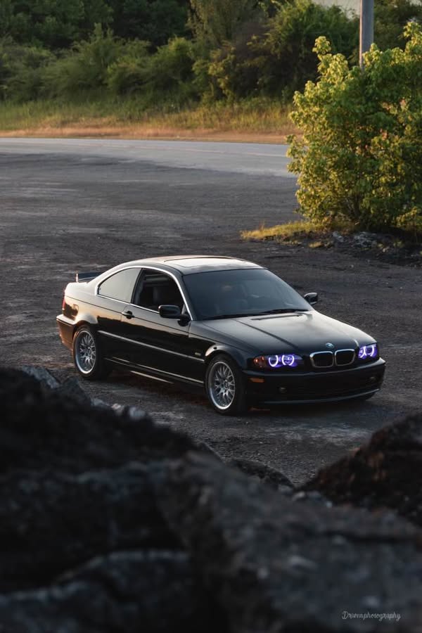 2002 BMW 3 Series - 325Ci Coupe 2D