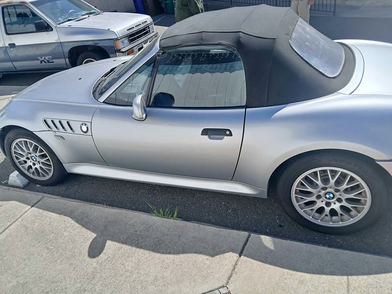 2001 BMW 3 Series - 325Ci Convertible 2D