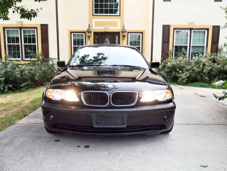 2004 BMW 3 Series - 325i Sedan 4D