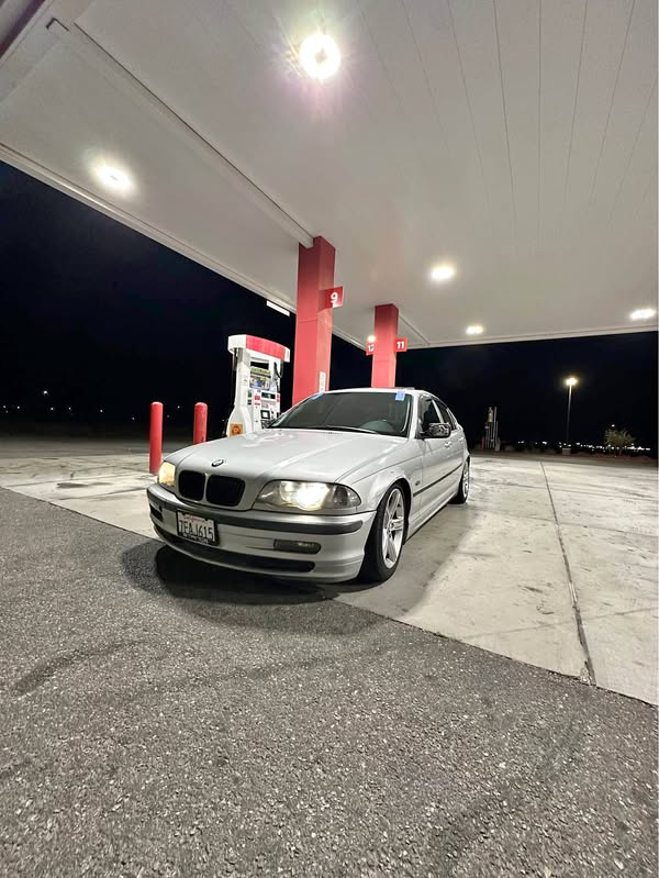 1999 BMW 3 Series - 328i Sedan 4D