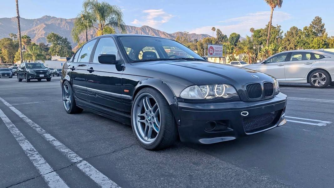 1999 BMW 3 Series - 328i Sedan 4D