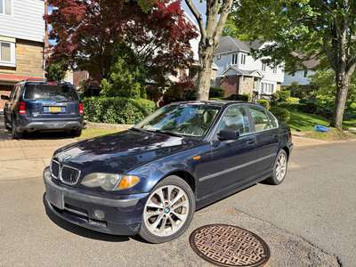 2004 BMW 3 Series - 330xi Sedan 4D
