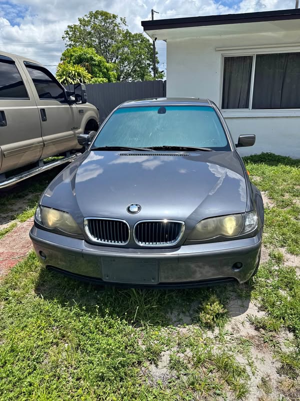 2003 BMW 3 Series - 325i Sedan 4D