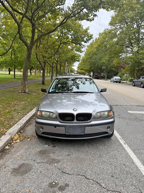 2004 BMW 3 Series - 325xi Sedan 4D
