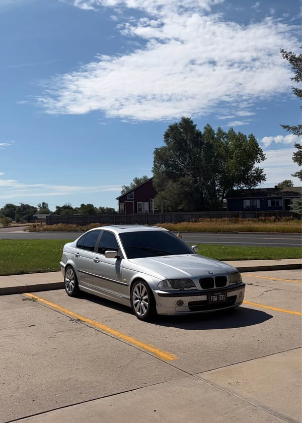 2001 BMW 3 Series - 330xi AWD Sedan 4D