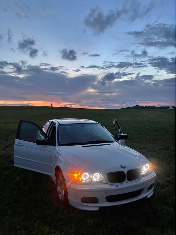 2005 BMW 3 Series - 325i Sedan 4D