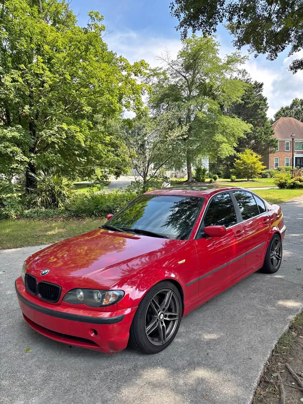 2002 BMW 3 Series - 330xi Sedan 4D