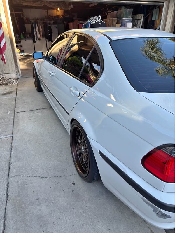 2002 BMW 3 Series - 320i Sedan 4D