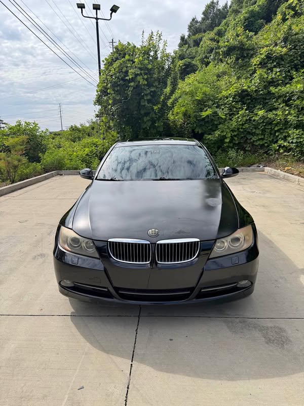 2006 BMW 3 Series - 330xi AWD Sedan 4D