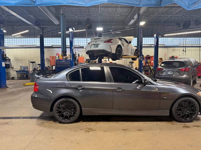 2006 BMW 3 Series - 330xi Sedan 4D