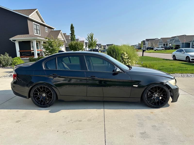 2006 BMW 3 Series - 325i Sedan 4D