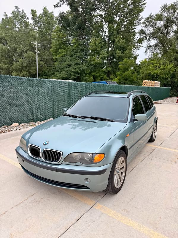 2003 BMW 3 Series - 325i Wagon 4D
