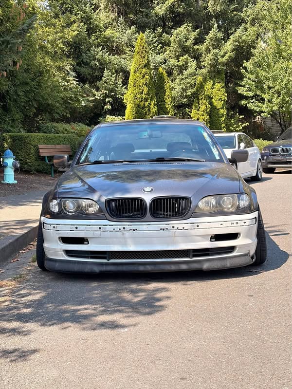 2002 BMW 3 Series - 325i Sedan 4D