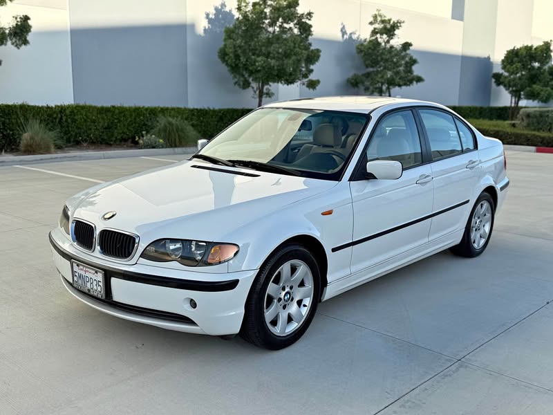 2005 BMW 3 Series - 325i Sedan 4D