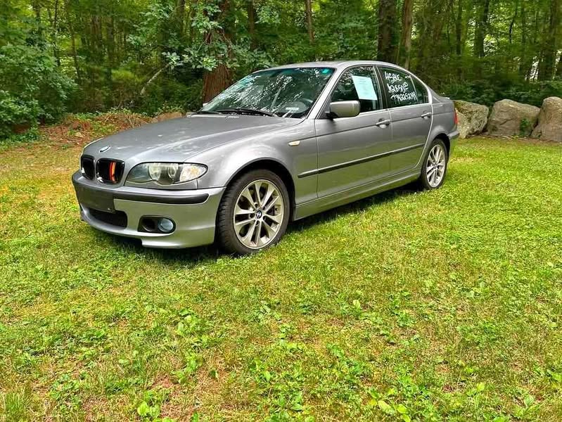 2005 BMW 3 Series - 330xi Sedan 4D