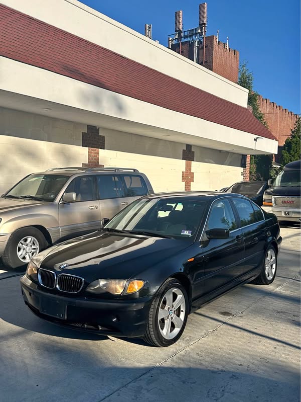 2005 BMW 3 Series - 330xi Sedan 4D