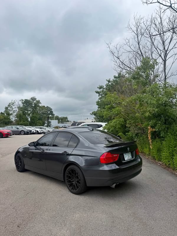 2006 BMW 3 Series - 330i xDrive Sedan 4D