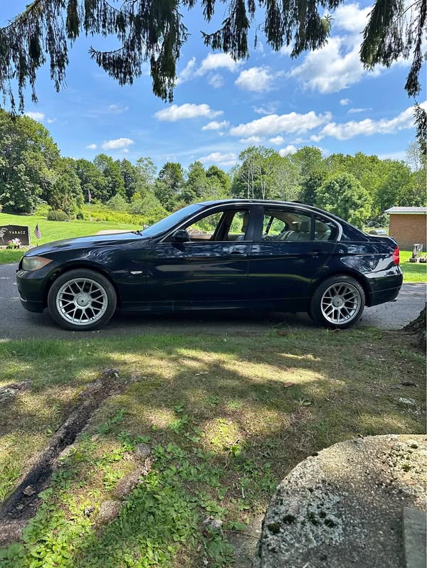 2006 BMW 3 Series - 330i xDrive Sedan 4D
