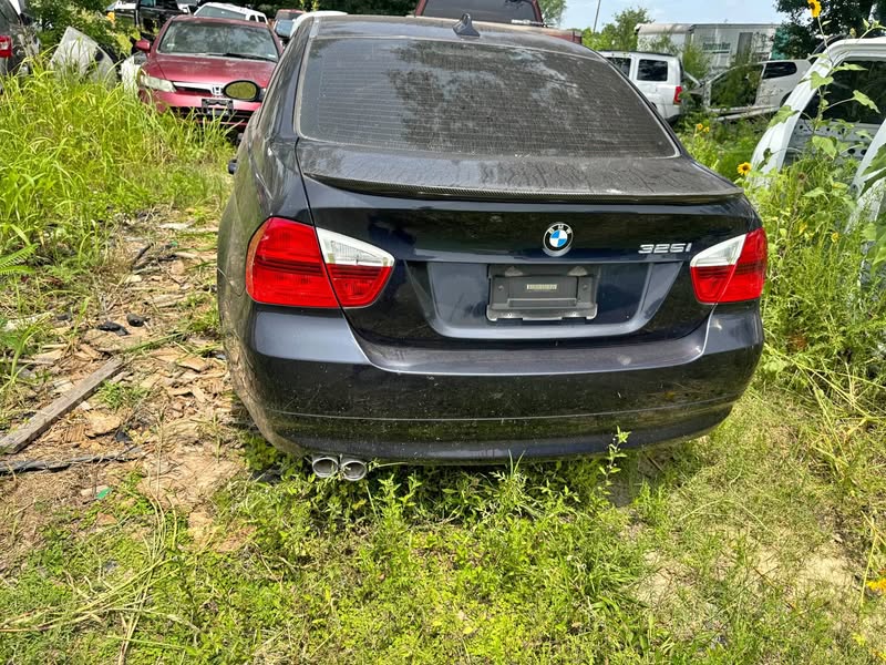 2006 BMW 3 Series - 325i Sedan 4D