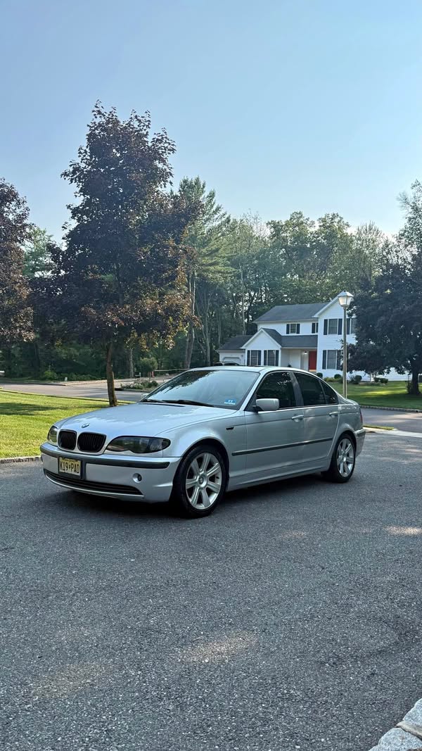 2002 BMW 3 Series - 325i Sedan 4D