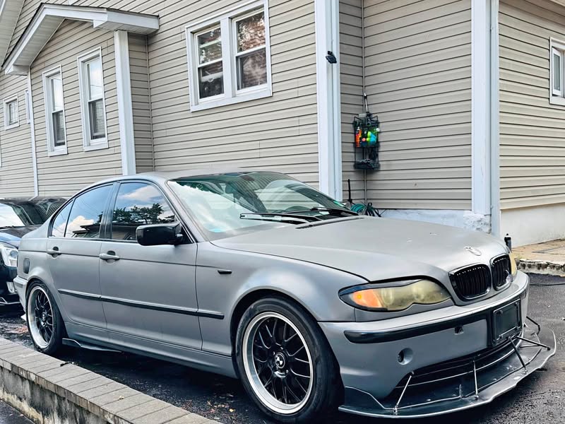 2005 BMW 3 Series - 320i Sedan 4D