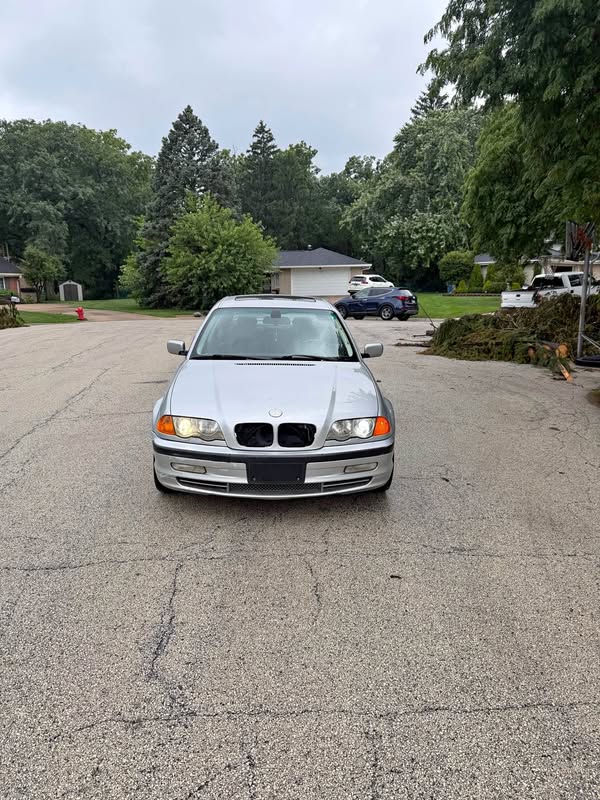 2001 BMW 3 Series - 330i Sedan 4D
