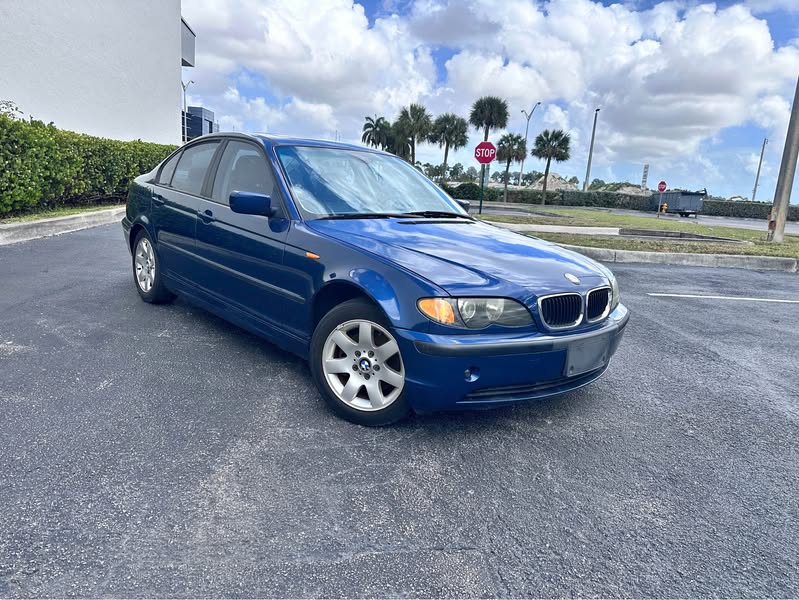 2005 BMW 3 Series - 325i Sedan 4D