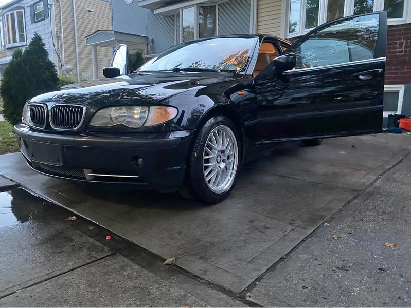 2003 BMW 3 Series - 330xi Sedan 4D