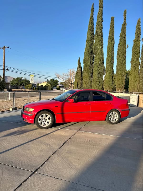 2005 BMW 3 Series - 325i Sedan 4D