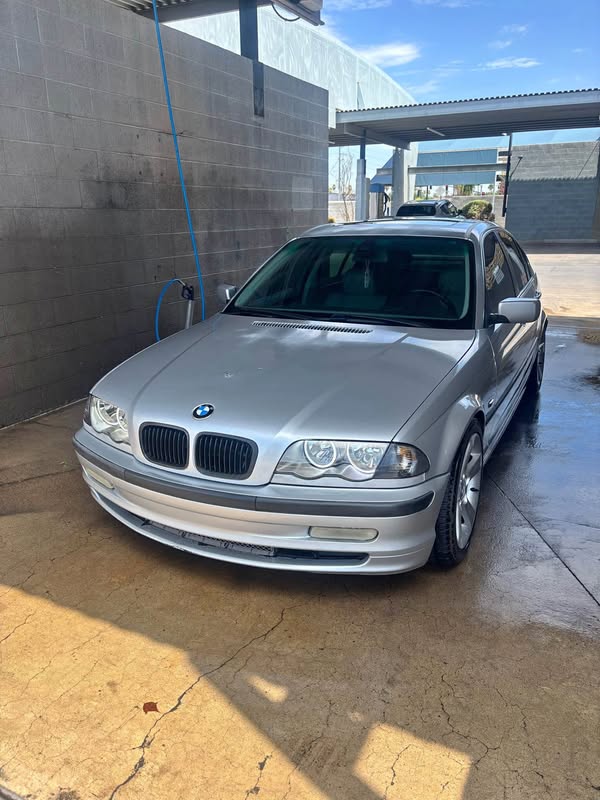 2001 BMW 3 Series - 330i Sedan 4D