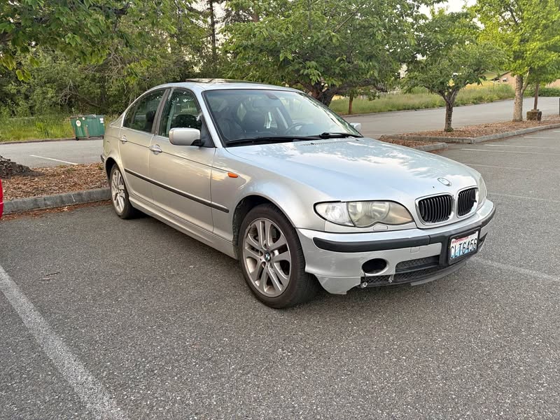 2002 BMW 3 Series - 330xi Sedan 4D