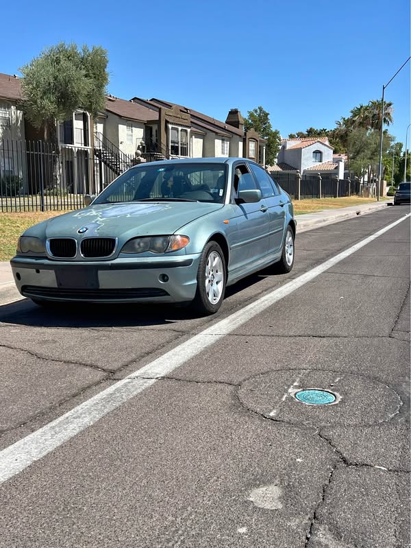 2004 BMW 3 Series - 325i Sedan 4D