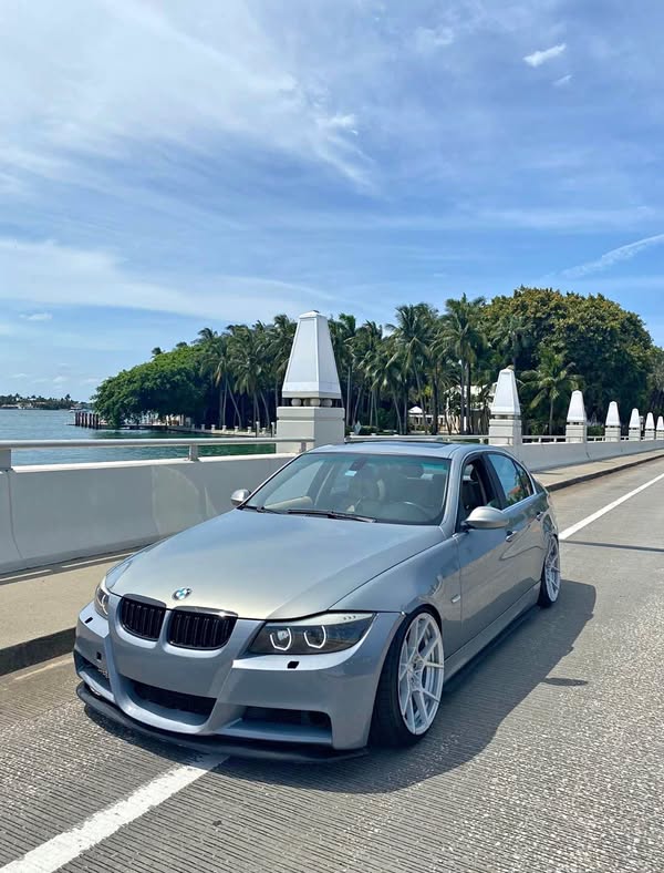 2006 BMW 3 Series - 330i Sedan 4D
