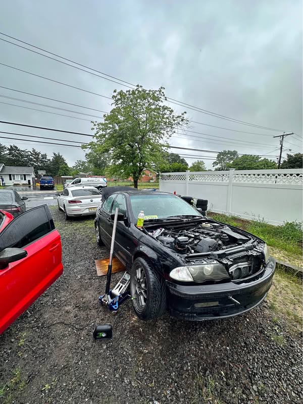 2001 BMW 3 Series - 325i Sedan 4D