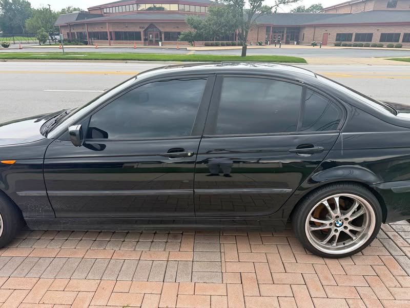 2003 BMW 3 Series - 325i Sedan 4D