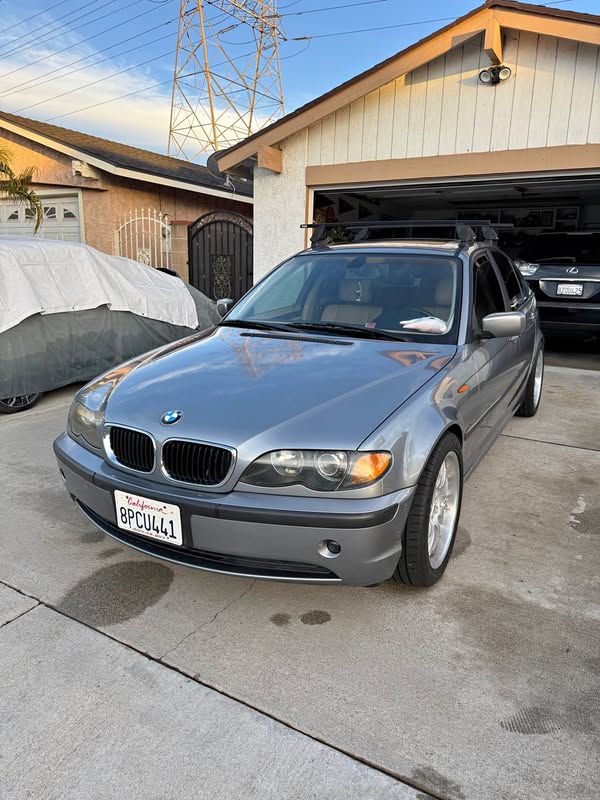 2004 BMW 3 Series - 325i Sedan 4D