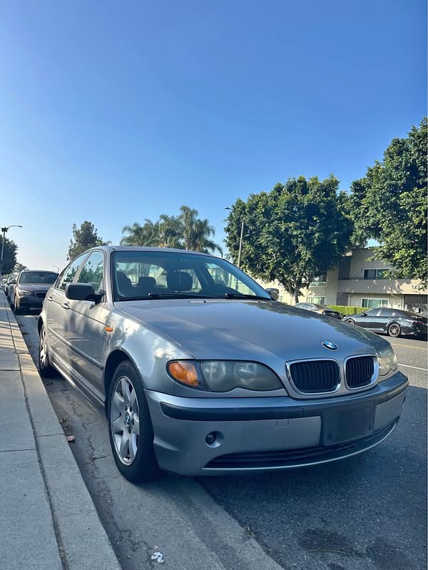 2003 BMW 3 Series - 325i Sedan 4D