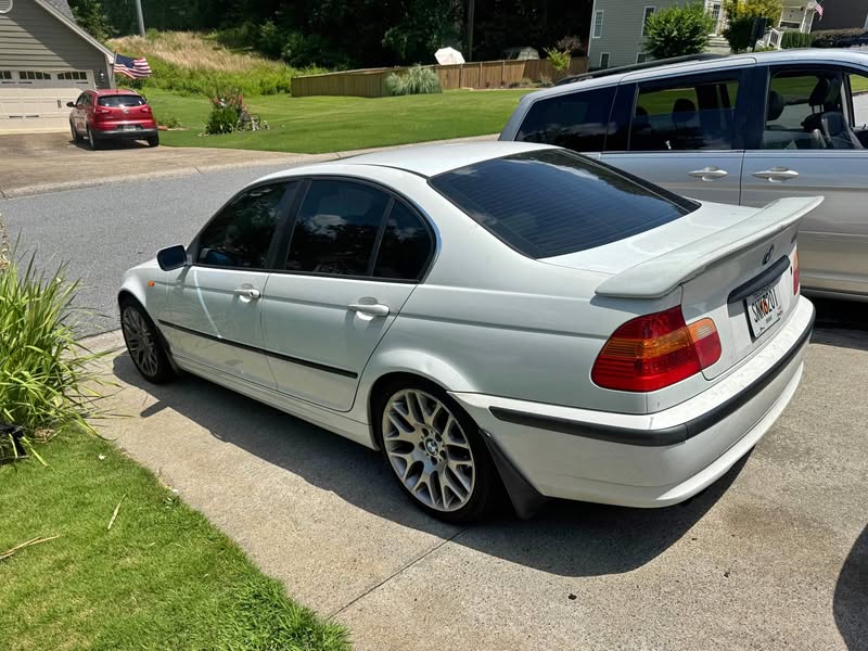 2002 BMW 3 Series - 325i Sedan 4D