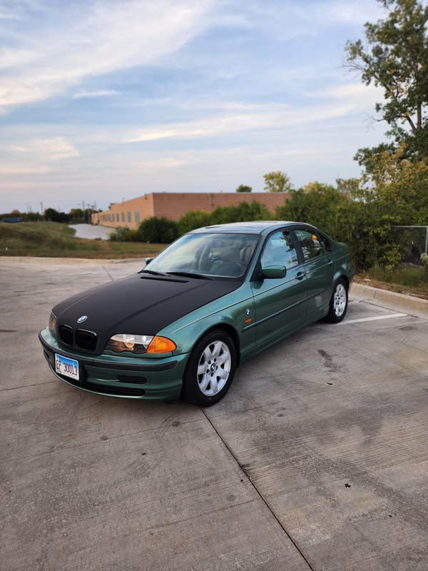 1999 BMW 3 Series - 323i Sedan 4D