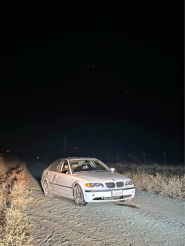 2003 BMW 3 Series - 325i Sedan 4D
