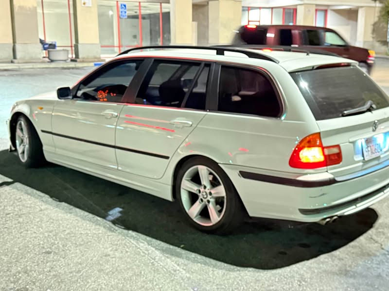 2004 BMW 3 Series - 325i Wagon 4D