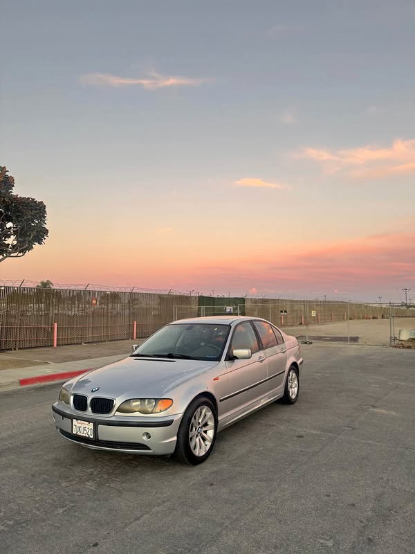 2004 BMW 3 Series - 325i Sedan 4D