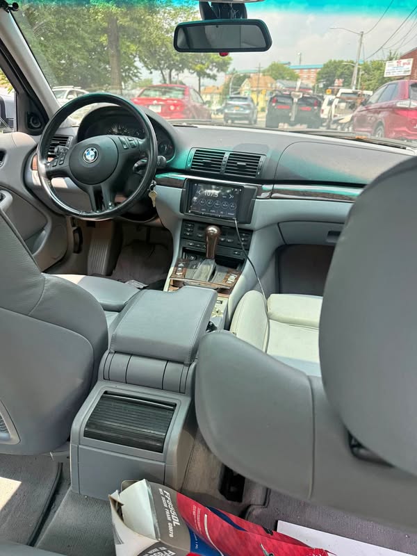 2003 BMW 3 Series - 325i Sedan 4D